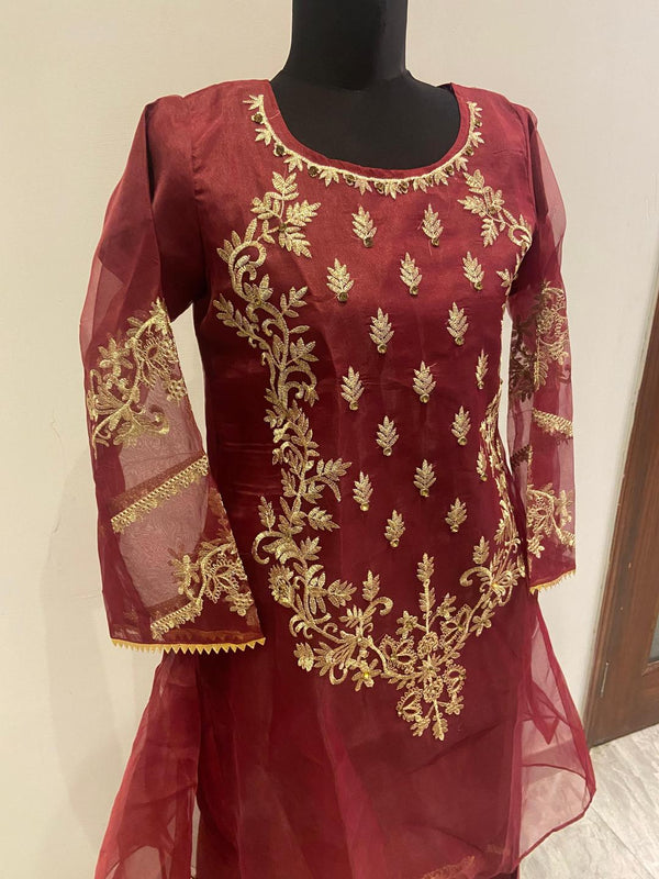 Gulaab Embroidered 3 piece