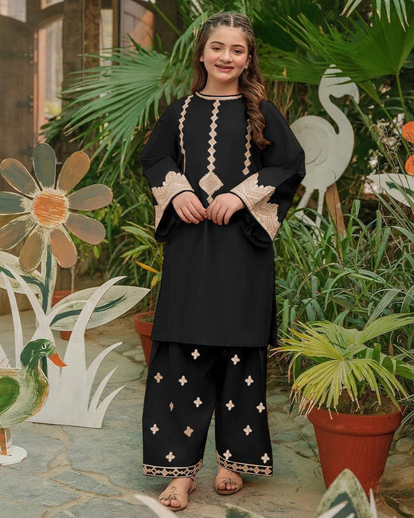 Black Berry - Embroidered